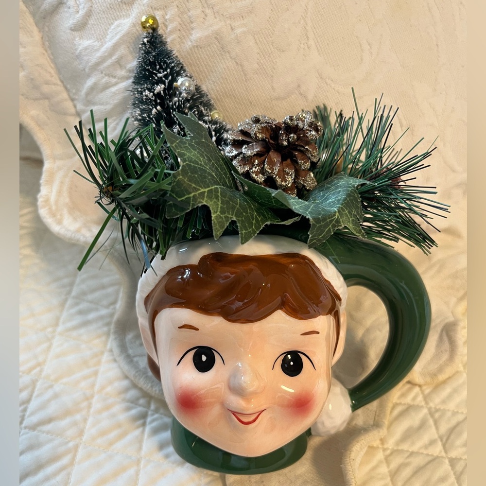 Pottery Barn Elf Mug Arrangement